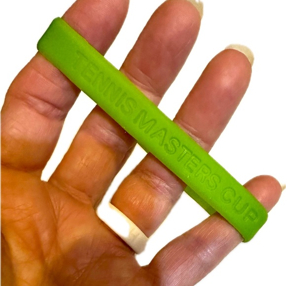 RARE TENNIS MASTERS CUP PEACE OF MIND GREEN SILICONE BRACELET RUBBER JEWELRY - Picture 3 of 13